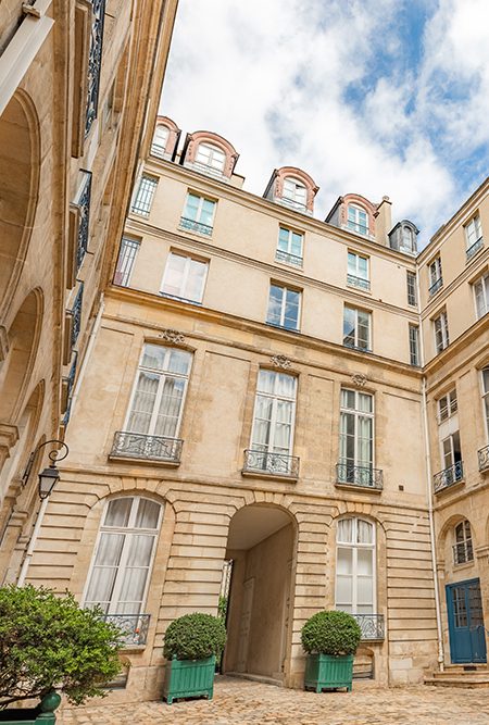 Paris fractional ownership on rue Roi de Sicile
